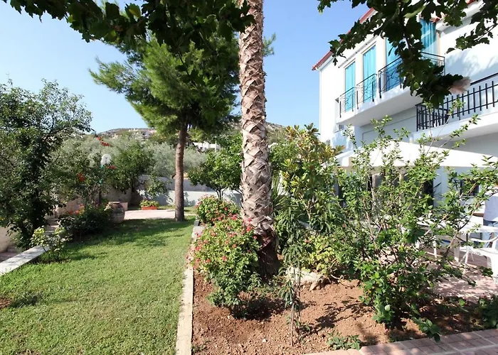 Villa Orestes
