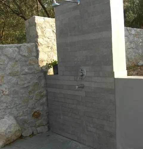 Orestes Villa